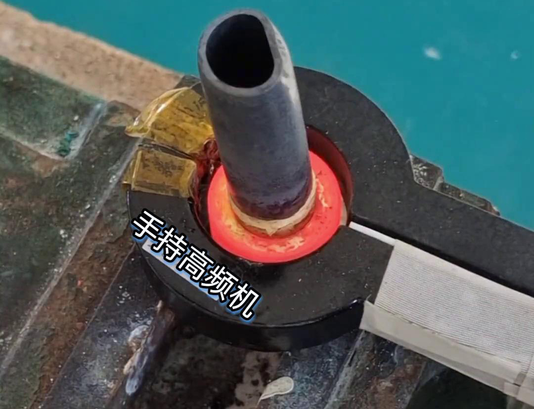 手持式高頻焊接機具有焊接速度快、焊接質量高、操作簡單等優點